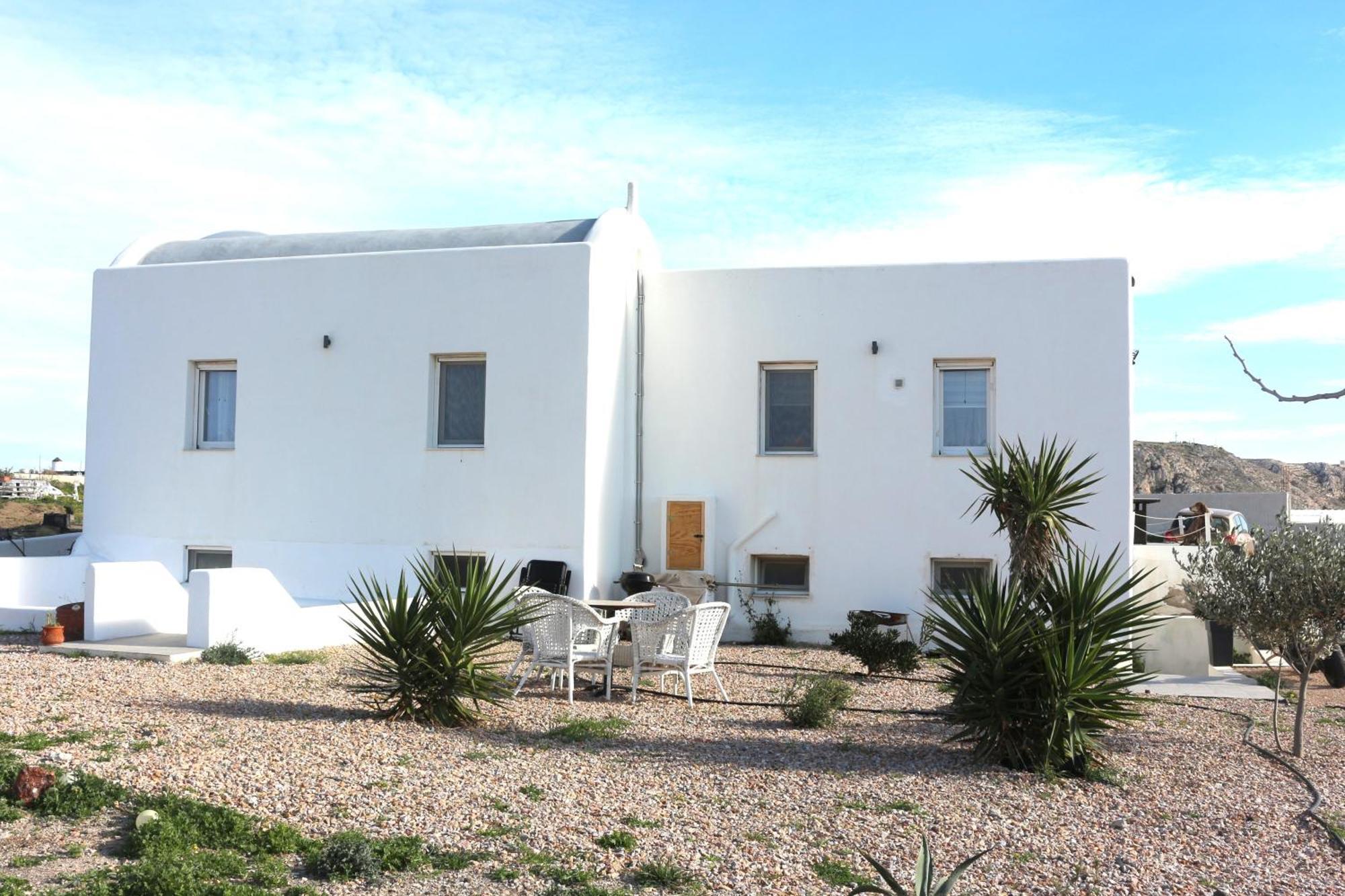Ab Green Living Santorini Emporio  Eksteriør bilde