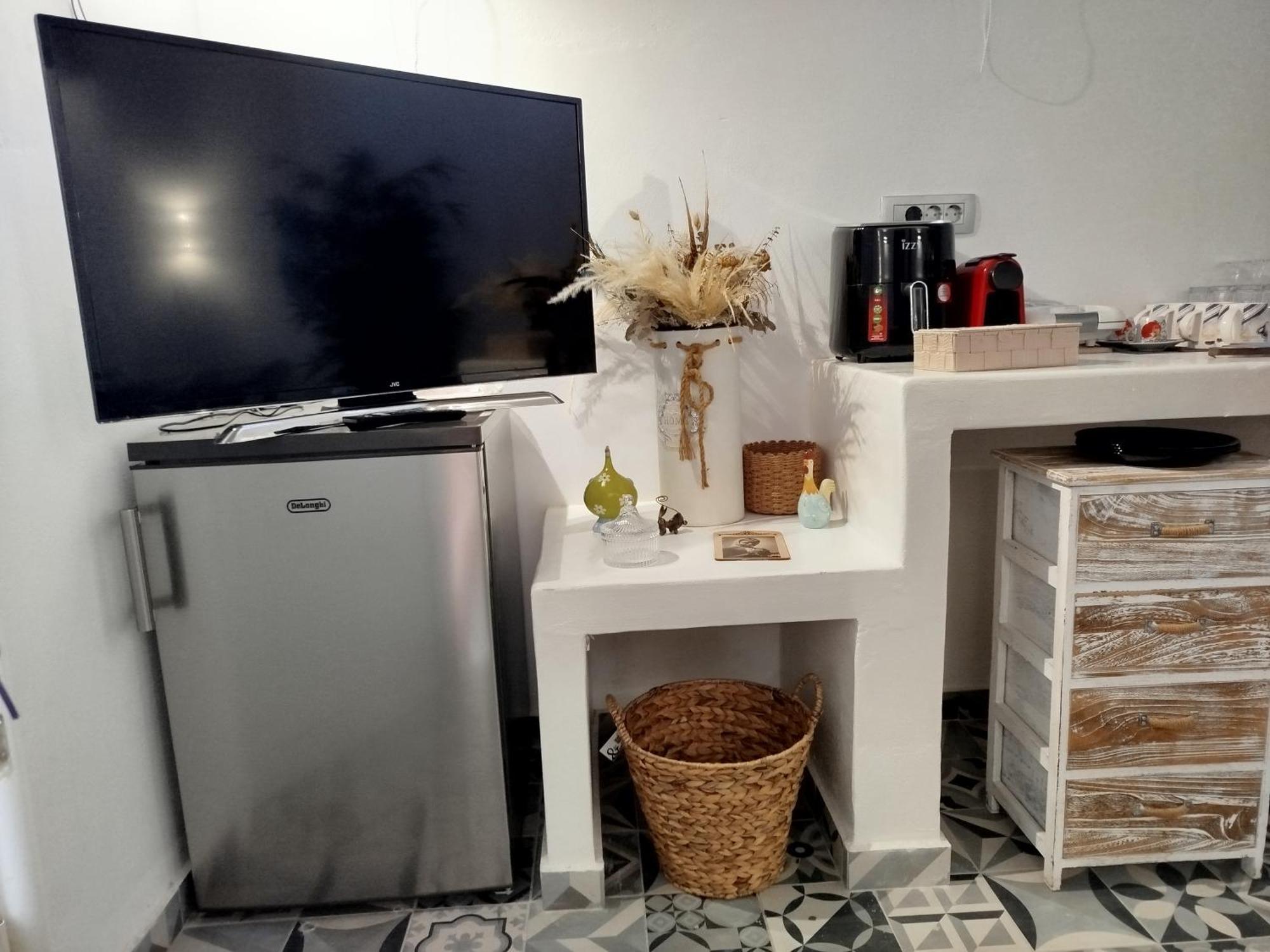 Ab Green Living Santorini Emporio  Eksteriør bilde